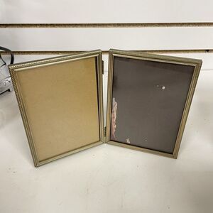 Vintage Folding Brass Ornate Standing Double Picture Photo Frame For 5x7 READ